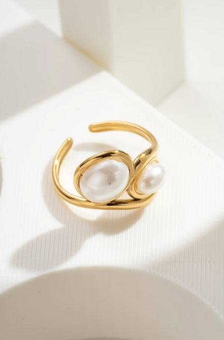 Bague Ouverte Dorée Deux Perles Blanches